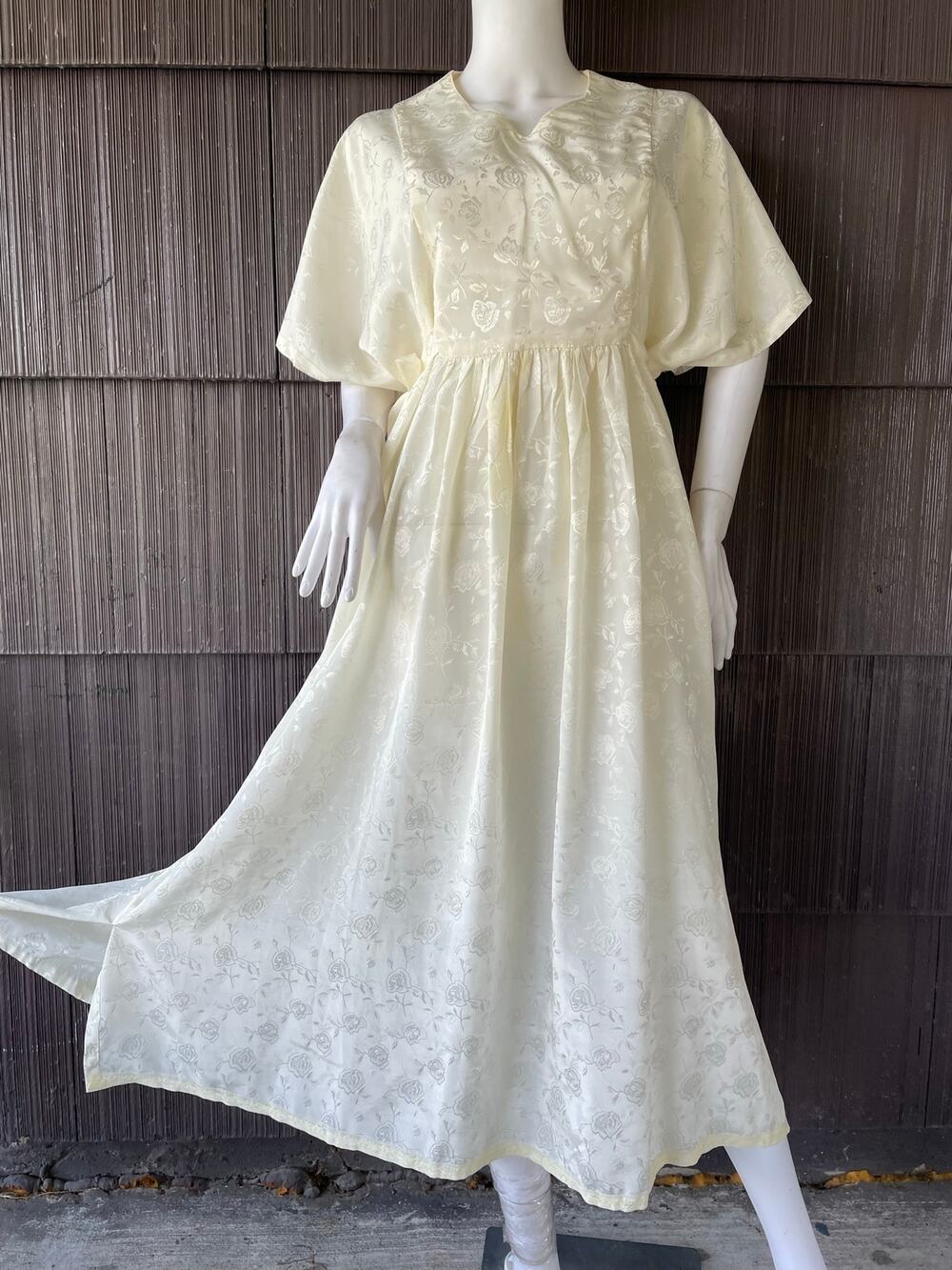 🔥Vintage Ivory Rose Satin Jacquard Kaftan Kimono Tie Waist Maxi Nightgown Dress